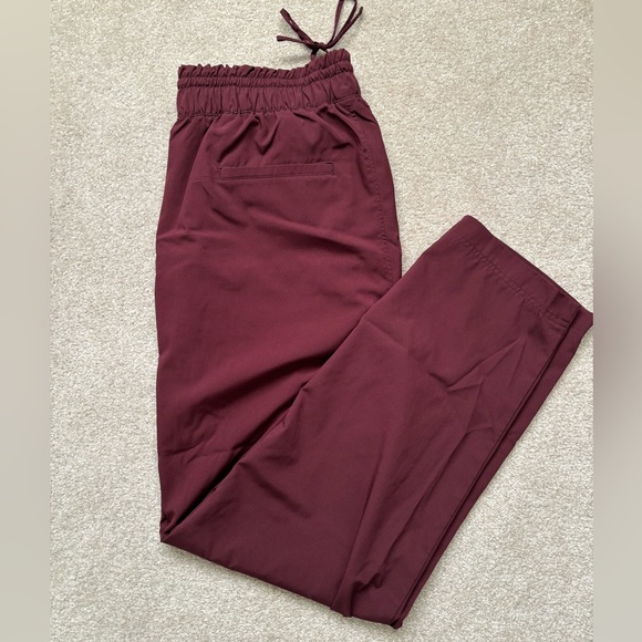 High-Waisted StretchTech Cropped Tapered Pants - Picture 1 of 3